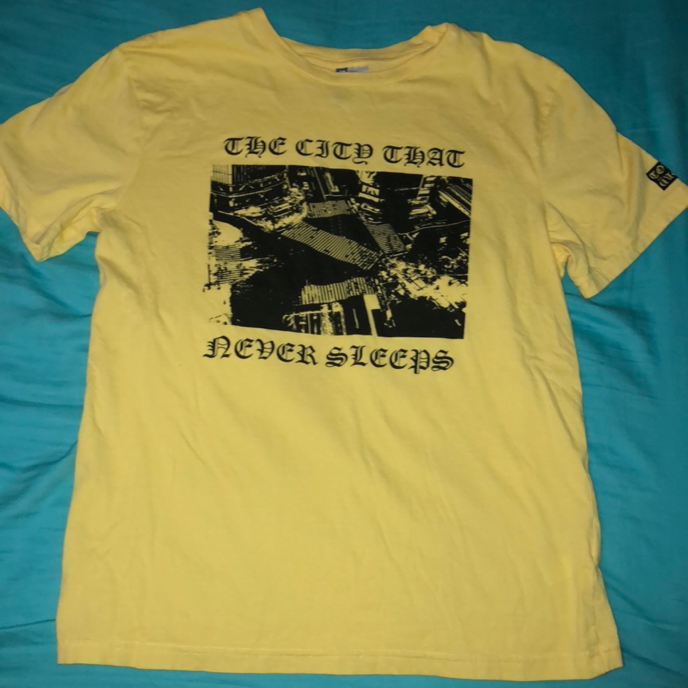 H&M tee